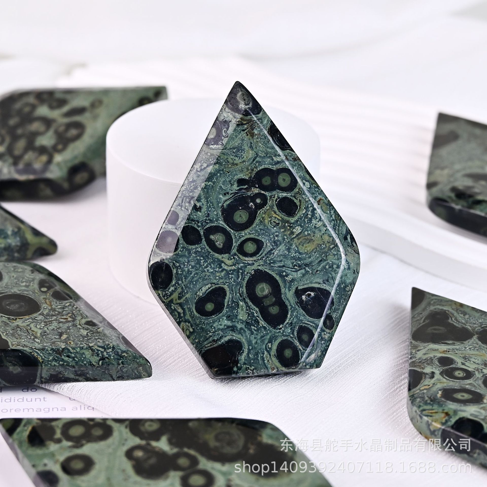 天然孔雀眼水晶六棱柱摆件