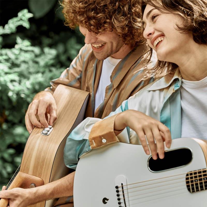 BLUEVA源拿火碳纤维吉他民谣智L能者吉他初学AFFE拿火6寸