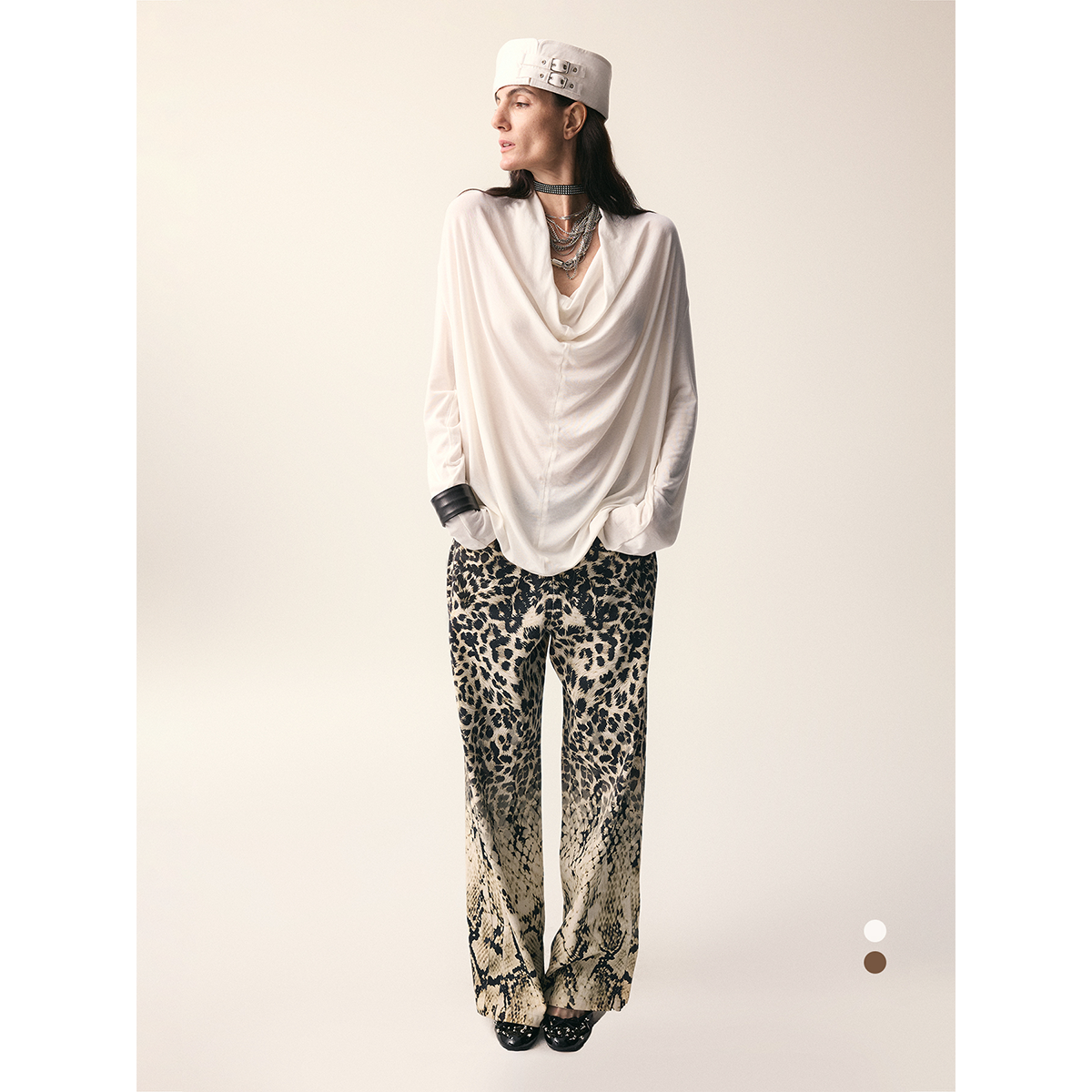 赫拉雕塑感荡领长袖T恤