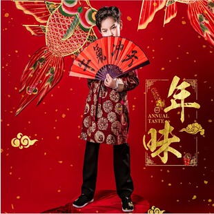 新年全家福摄影道具春节喜庆牛中国结儿童写真影楼主题拍照扇子