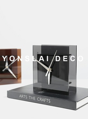 现代简约亚克力挂钟时钟摆件轻奢样板间博古架客厅玄关软装饰品