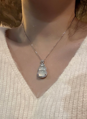 新中式冰透葫芦吊坠项链气质小众轻奢高级感锁骨链2024年新款颈链