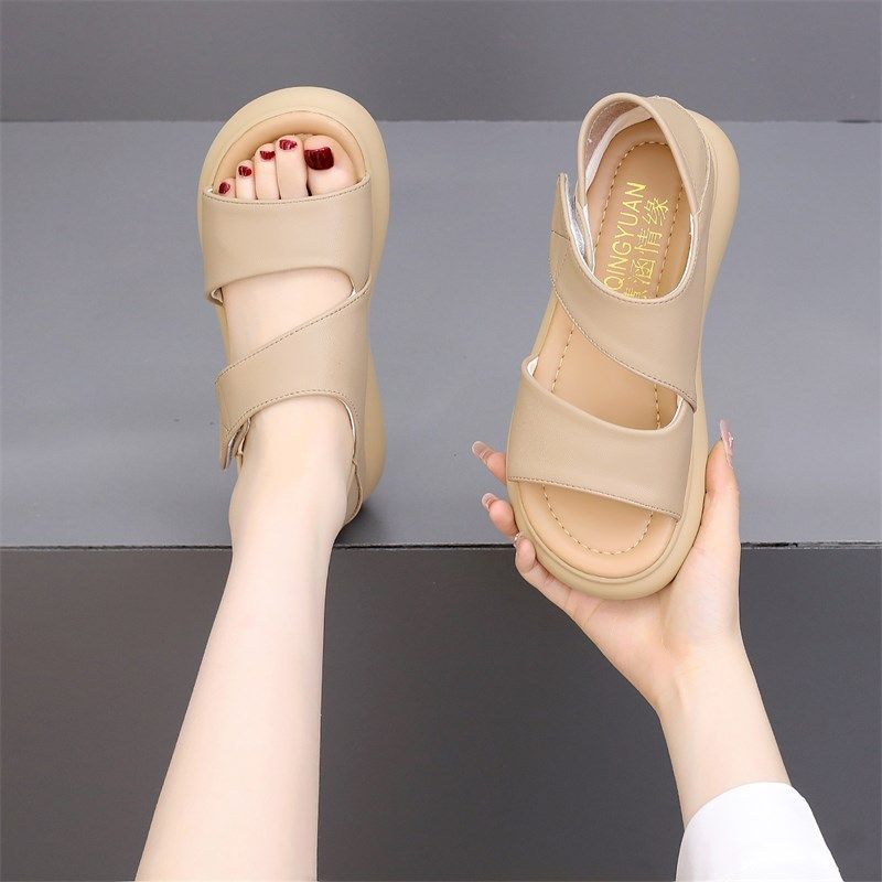 平底凉鞋女款夏季2025新款软底中年妈妈拖鞋33小码34沙滩鞋大码42