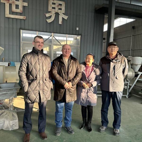 饲料颗粒膨化机 牛羊鸡鸭猪兔饲料机 家用秸秆造粒机熟化狗粮设备