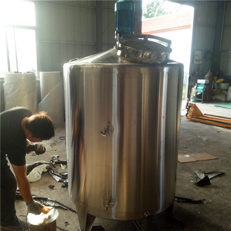 加工酒厂专用设备不锈钢盘管搅拌罐酿酒设备液体搅拌罐供应商