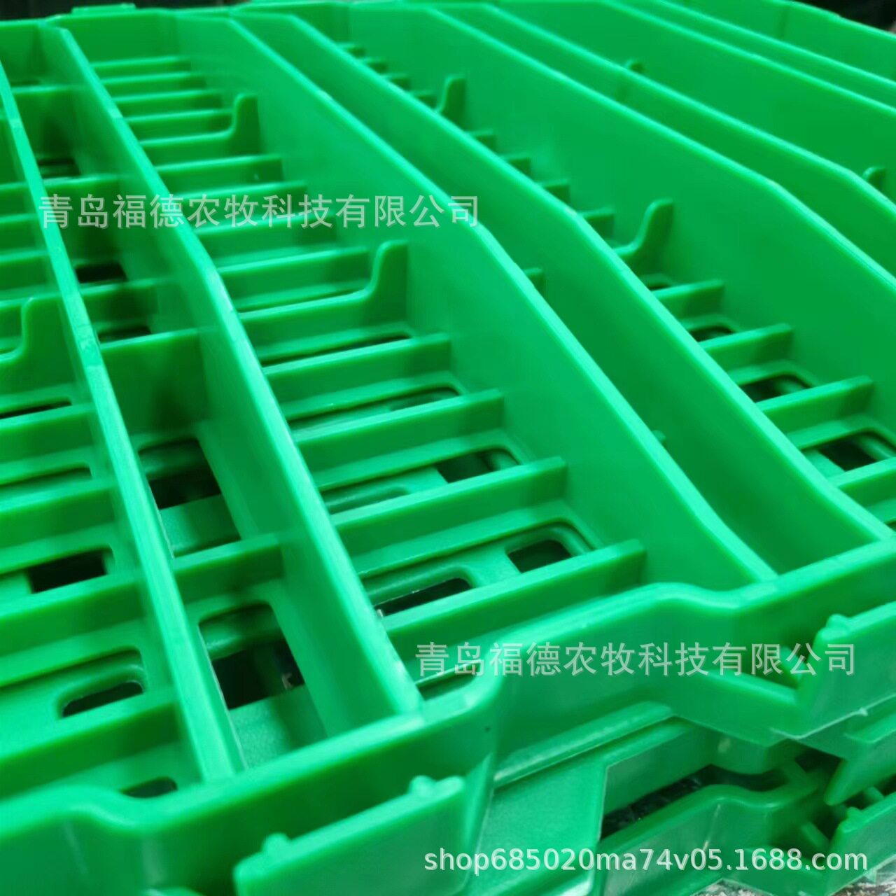羊用漏粪地板 羊床 塑料羊粪板  养羊用漏粪地板塑料漏粪板制造商
