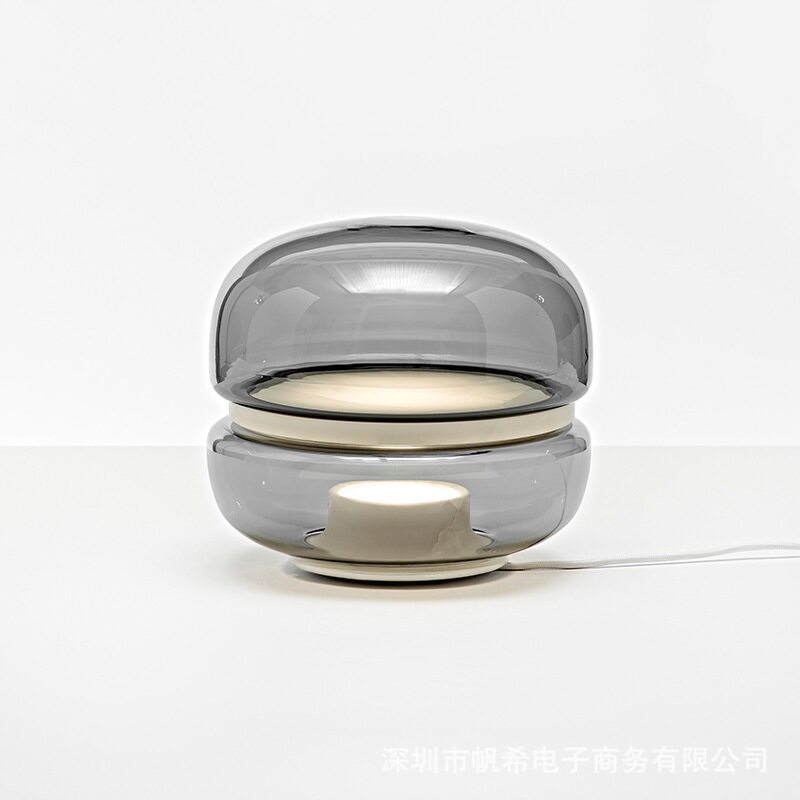 现代简约玻璃创意客厅台灯北欧卧室床头灯个性玻璃装饰灯