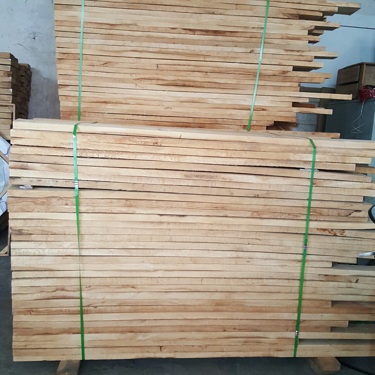 批发供应真空橡胶木实木板家具料楼楼料3.5cm
