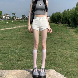 速发白色牛超仔短裤夏季薄款202新款辣妹高腰a字弹力紧身热裤