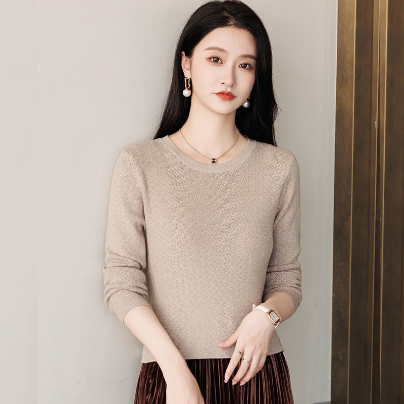 秋季女装2024新款镂空针织w衫女薄款修身圆领上衣打底套头短款毛