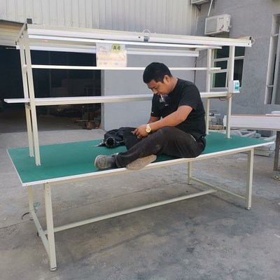 工厂直销防静电桌子工作桌电子厂操作台带LED灯双面防静电工作台