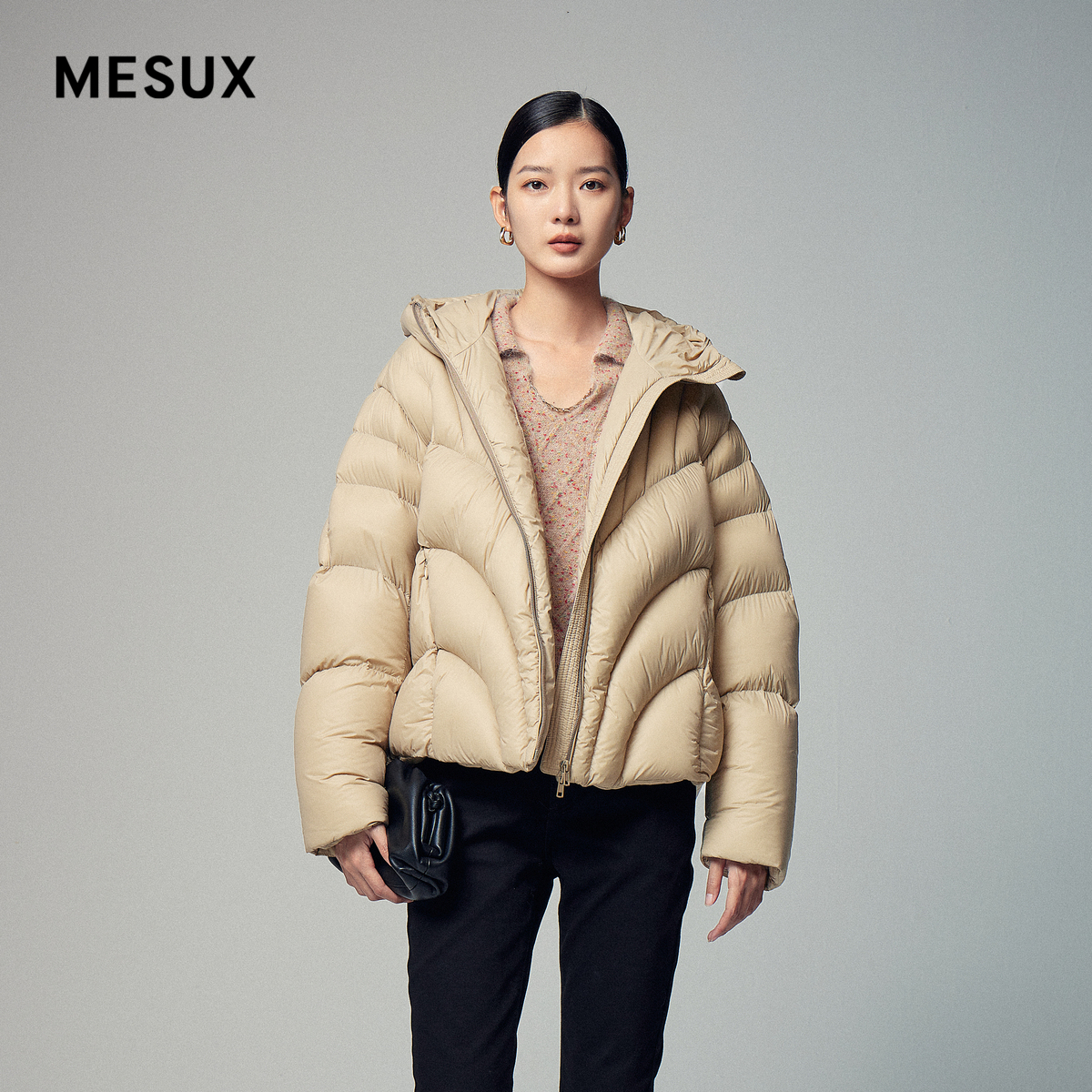 MESUX米岫冬季新品时尚设计白鹅绒超轻绗线短款羽绒服女MLWUL202