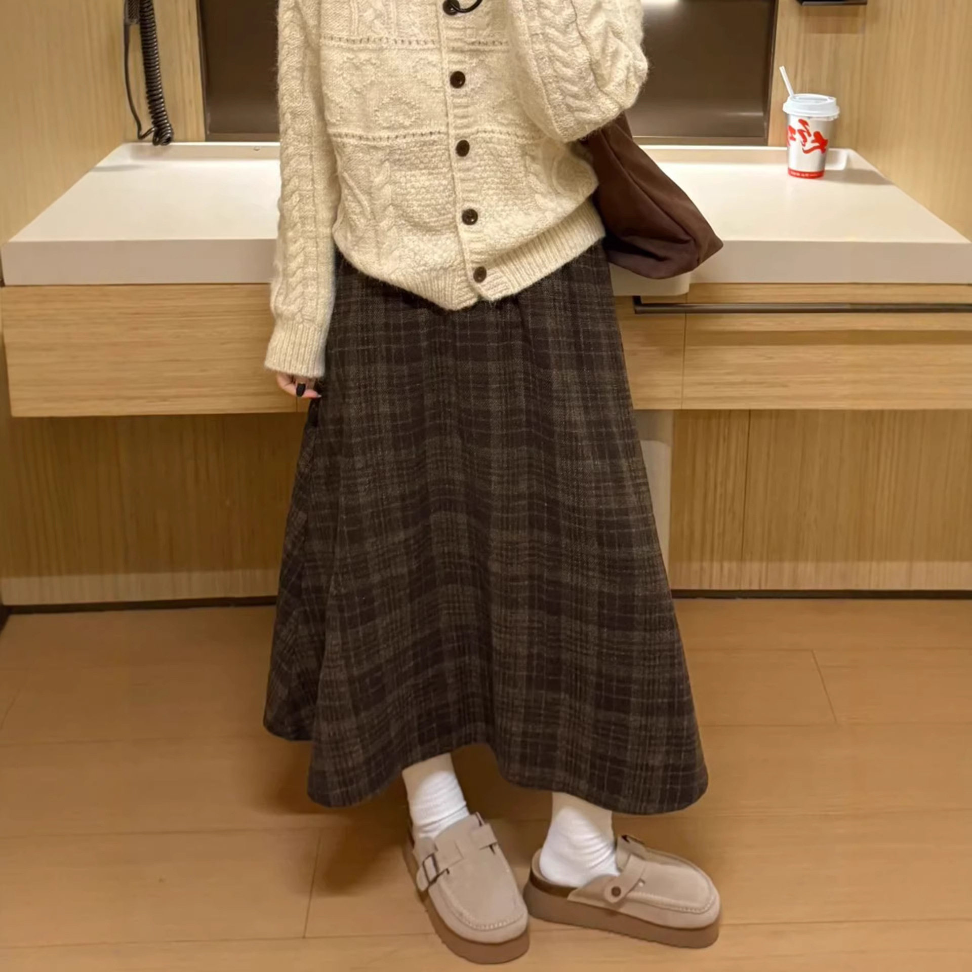 【我们俩】复古毛呢格子A字半身女秋冬新款大码mm高腰显瘦中长裙,女装/女士精品,大码半身裙,淘宝优惠券,粉丝福利购,淘宝优惠卷