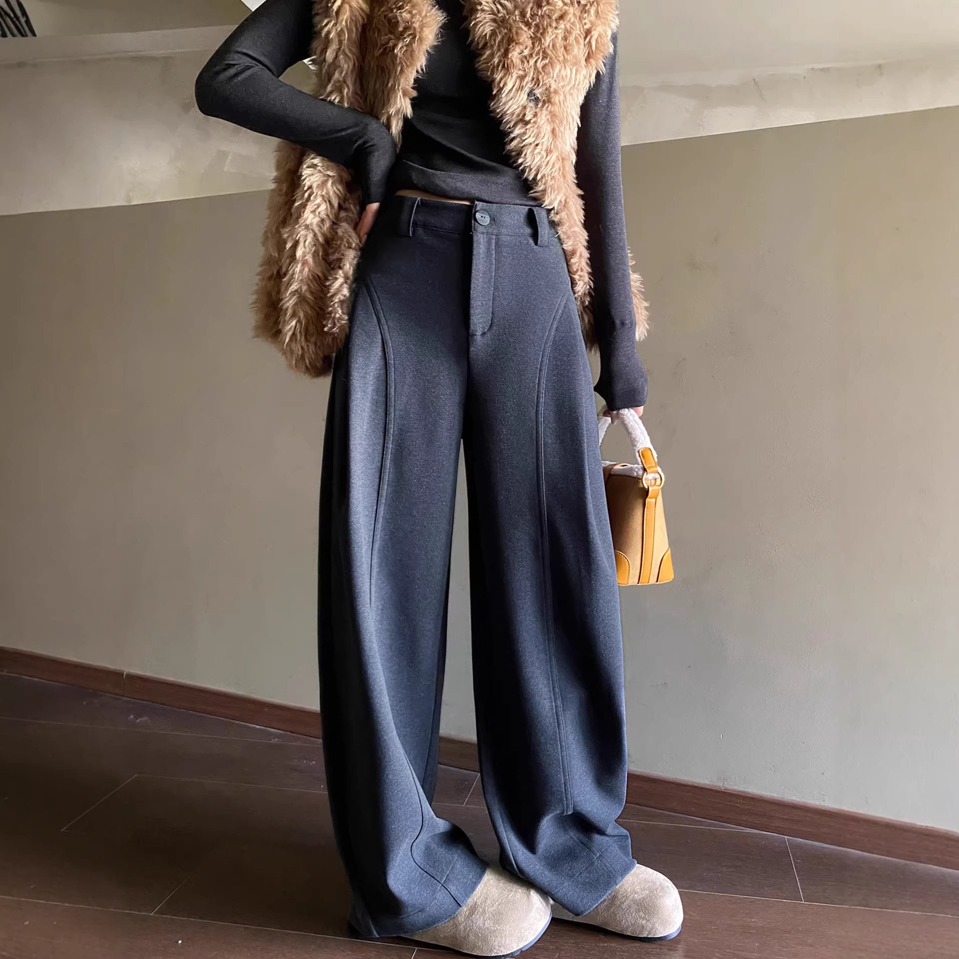 【我们俩】女装新款大码mm加绒深灰色毛呢弯刀阔腿裤糯米裤垂感,女装/女士精品,大码裤装,淘宝优惠券,粉丝福利购,淘宝优惠卷