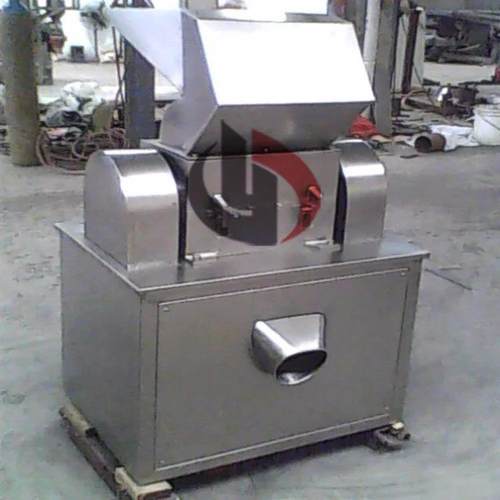 厂家提供食品不锈钢低速粗碎机刀片剪切式三七田七粗碎机效率高