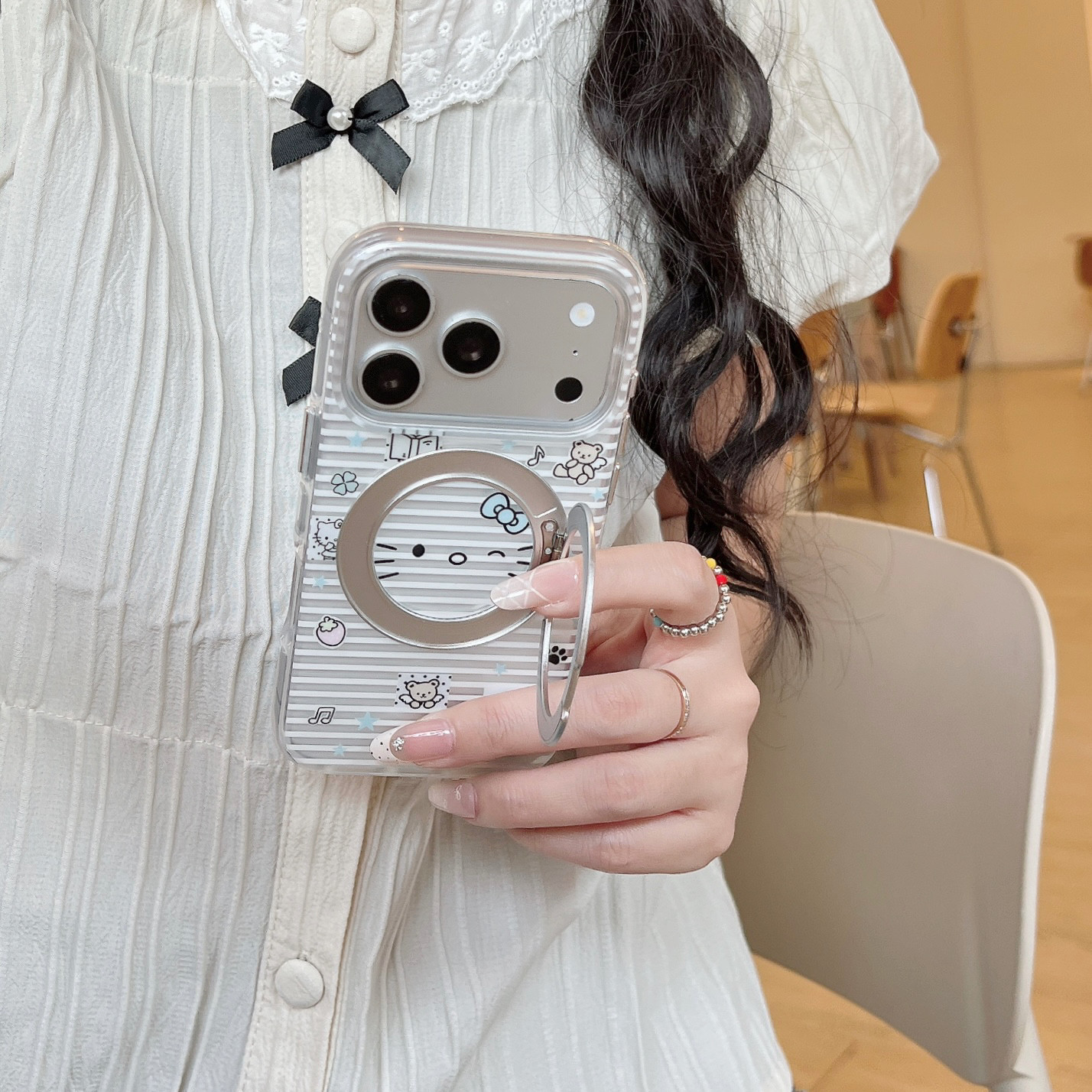 吉能虎新款电镀银条纹kitty适用于苹果17promax一体支架手机外壳iPhone16pro全包边防摔15/14/13保护套