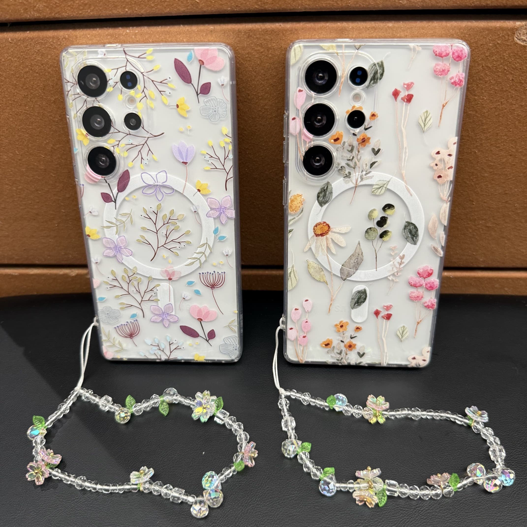 吉能虎新款花朵树叶适用于三星S25Ultra带手链磁吸手机壳S26/S24/S23/Note20全包防摔A56/A36/A26/A16保护套