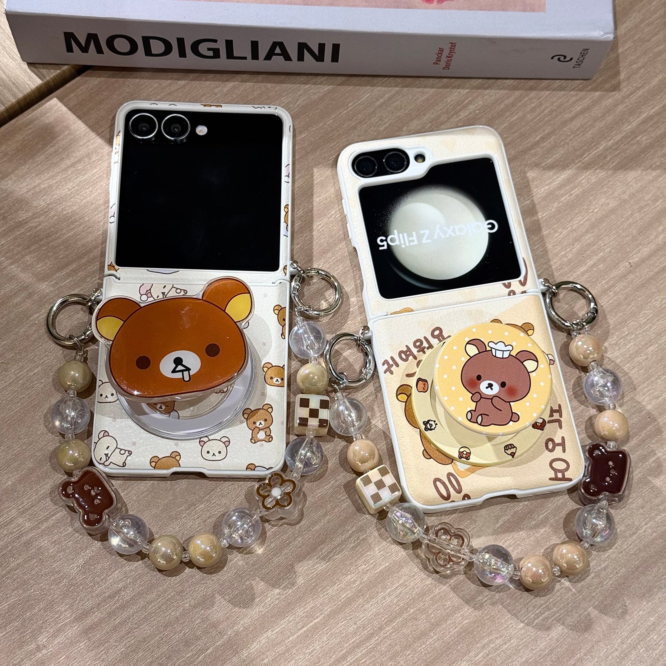 吉能虎新款轻松熊适用三星ZFlip7带手链支架手机壳W24Flip全包防摔ZFlip6/4/3创意ins风女款W23Flip保护套