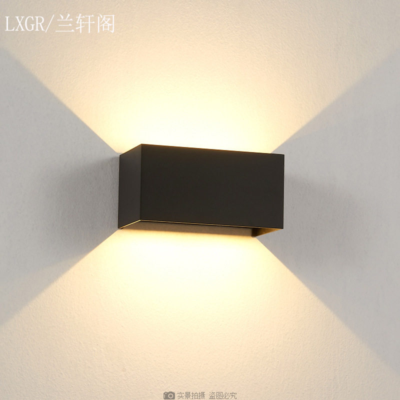 防水上下照led户外墙壁灯过?