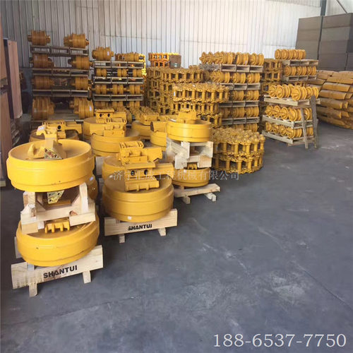 SD22推土机 导向轮 山推推土机四轮一带引导轮 山推推土机引导轮