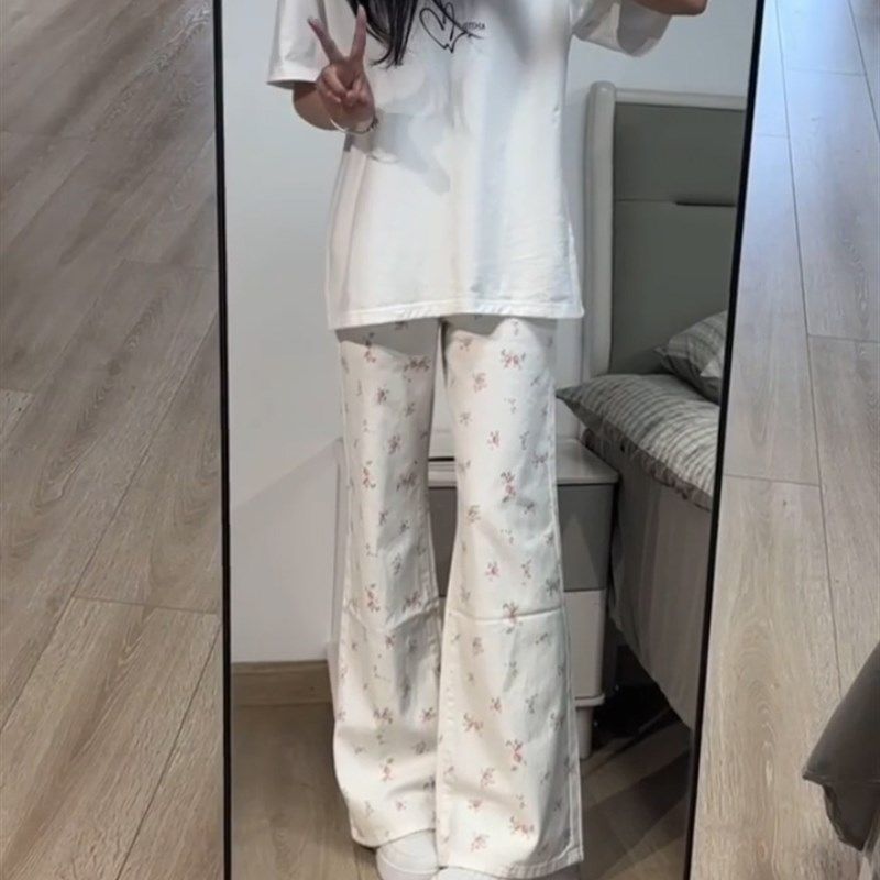 白色碎花微喇牛仔裤女夏季薄款2024新款小个子窄版高腰直筒阔腿裤