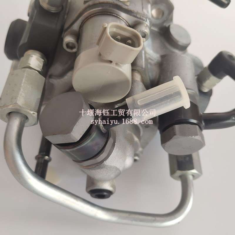 康明斯3.8发动机柴油泵5284018/294000-1691 294000-2360/5344768