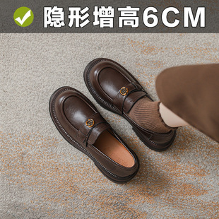 复古6CM单鞋褶皱英伦风山茶花扣带粗跟厚底小皮鞋乐福鞋内增高女