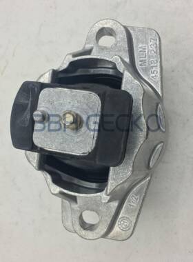 适用于捷豹F-P/路虎星脉四驱发动机支架T4A13900LR117099