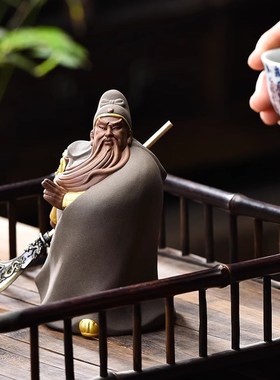 创意陶瓷关公摆件武财神关羽神像家居工艺品客厅办公室桌面装饰品
