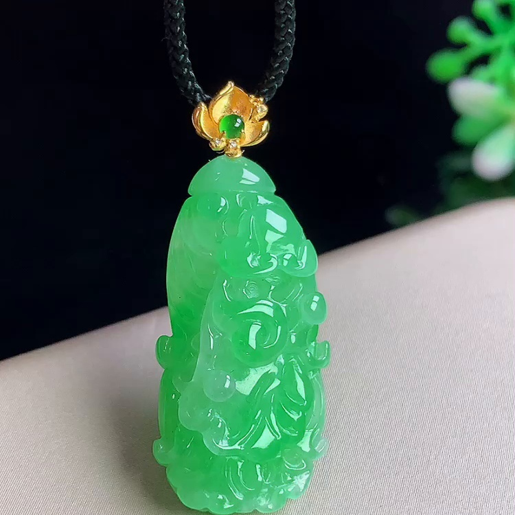 缅甸翡翠镶金玉吊坠天然玉石A货