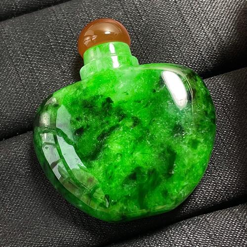 缅甸翡翠鼻烟壶玉吊坠天然玉石A