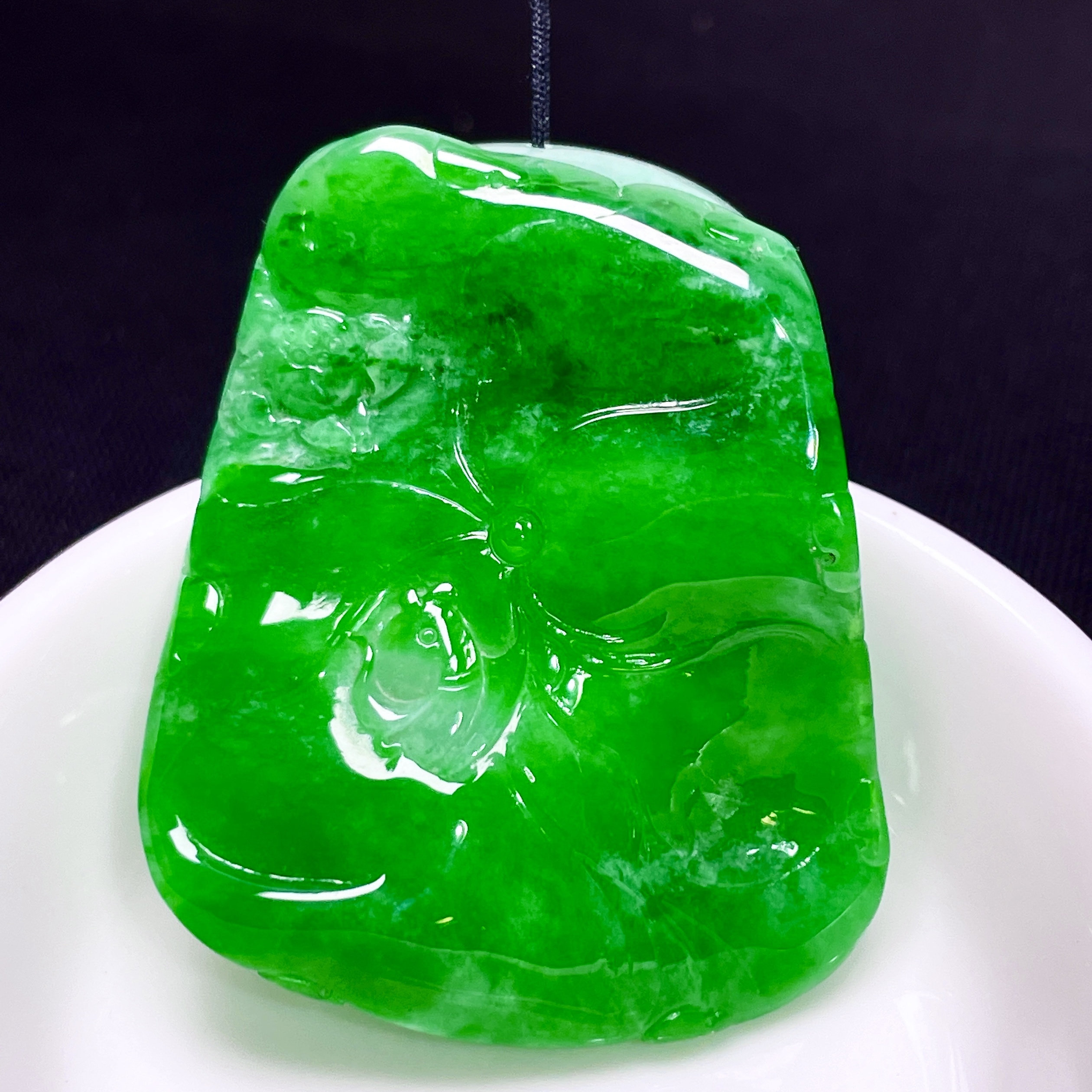 缅甸翡翠荷叶鱼玉吊坠天然玉石A