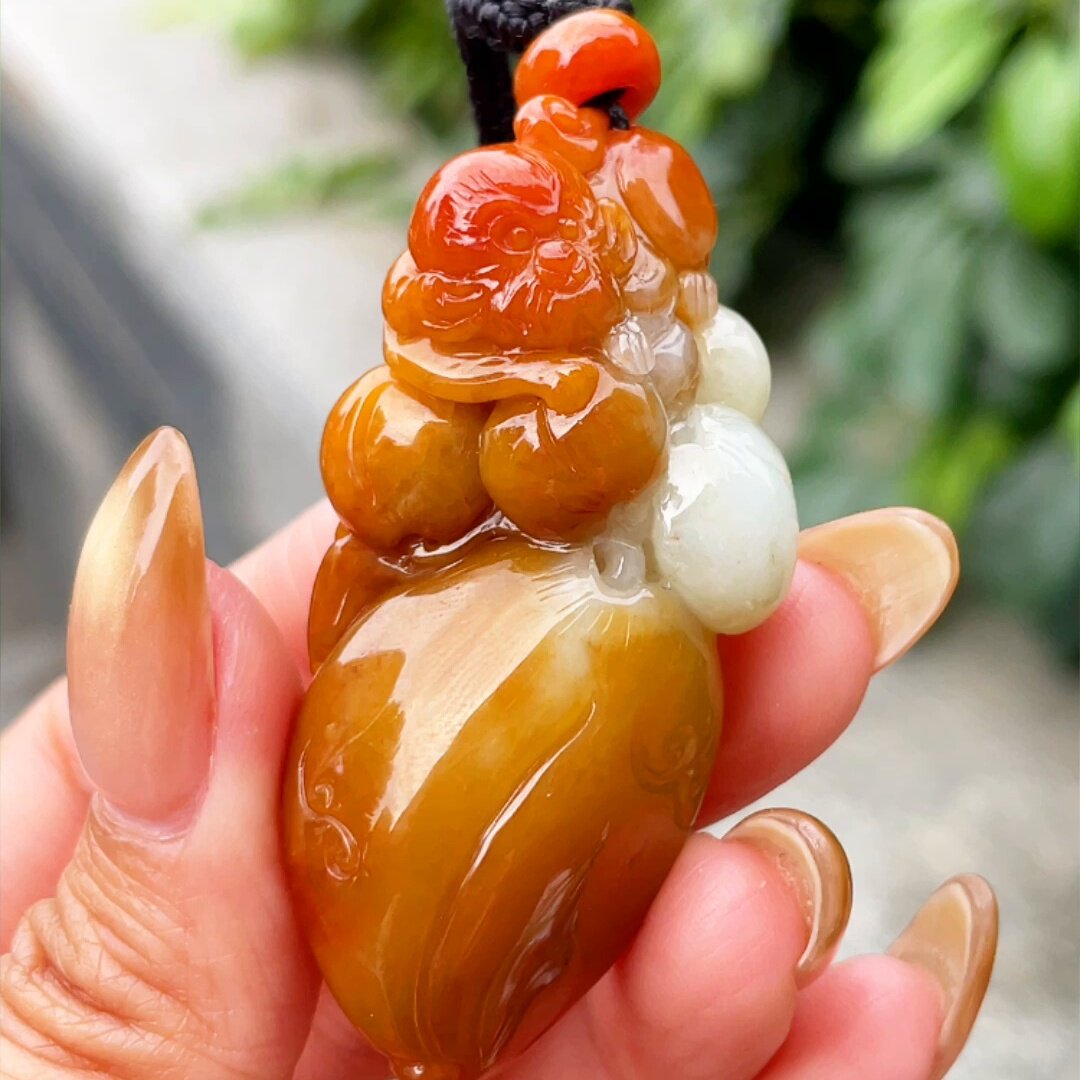 缅甸翡翠灵猴献寿玉吊坠天然玉石A货冰种红翡高档正品收藏0530