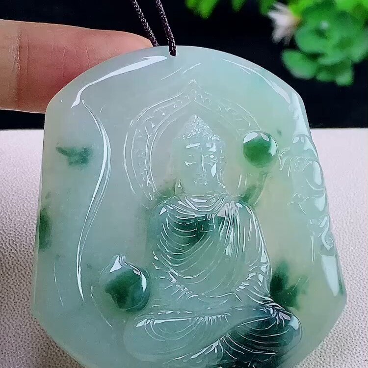 缅甸翡翠大日如来玉吊坠天然玉石A货冰种飘花高档老坑礼物0307