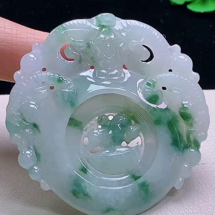 缅甸翡翠牛牌玉吊坠天然玉石A货