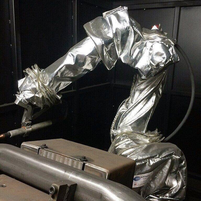 冶金行业机器人手臂套耐温工业机械臂防护衣防飞溅防烫防护罩衣