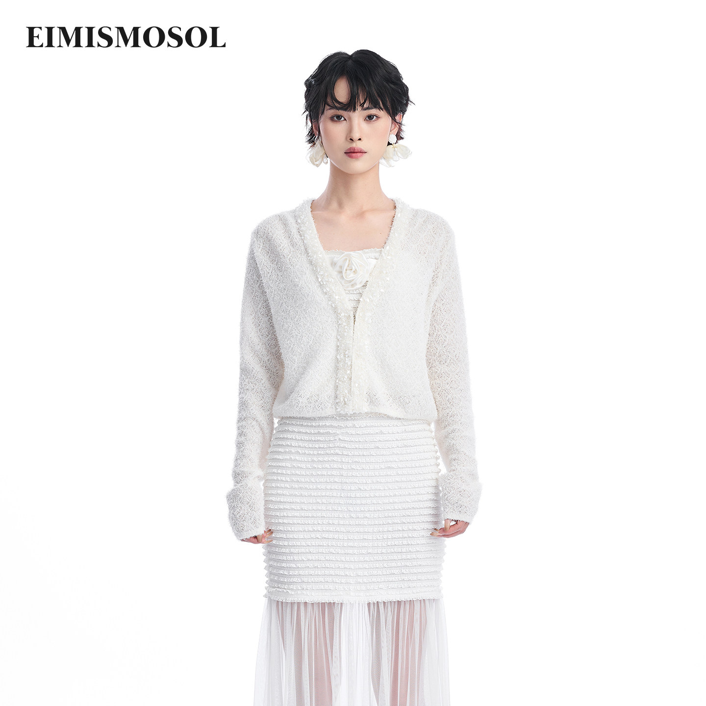 Eimismosol秋冬新品白色短款长袖亮片毛衣女优雅气质毛针织衫