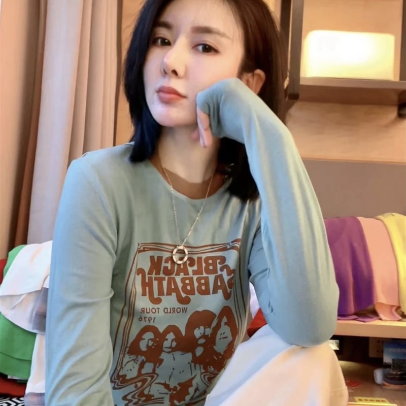 撞色领口长袖T恤女2024早春新款时尚百K搭四小人印花大码打底衫潮