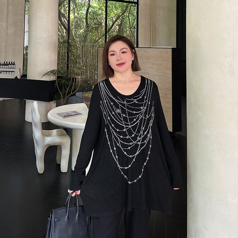 设计感重工烫钻长袖上衣p200斤大码女装胖mm宽松显瘦欧货百搭T恤