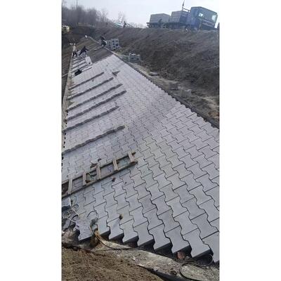 草坪水泥六棱砖 广场路面混凝土透水砖 市政道路绿化护坡砖河道护