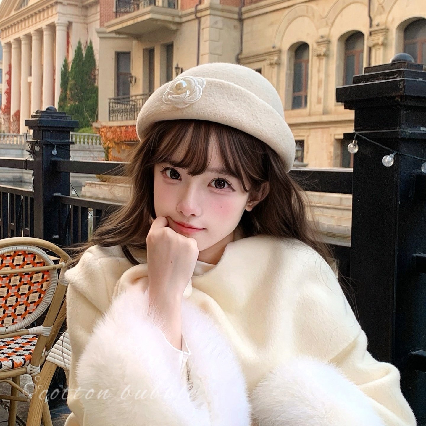 千金风山茶花珍珠礼帽女秋冬季赫本风显脸小贝雷帽法式高级感盆帽