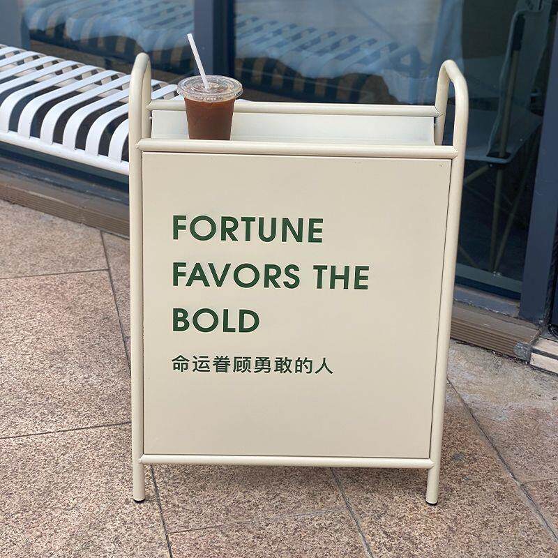 咖啡店门口广告牌双面落