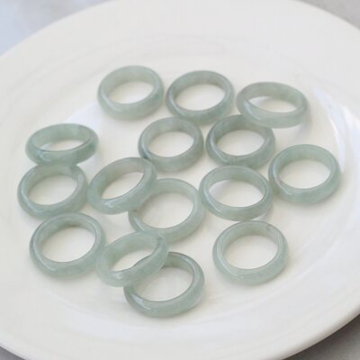 翡翠A货淡绿色指环古风少女感冰糯种缅甸翡翠晴水色淡绿戒指尾戒