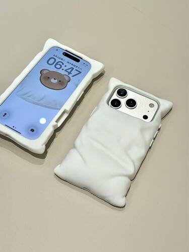 U2 创意设计感白色立体褶皱枕头适用于iphone17promax新款小众苹果16简约手机壳15防摔保护套