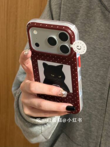 U2 红底白波点白宫格咖啡黑猫咪适用18promax手机壳iphone1716保护套