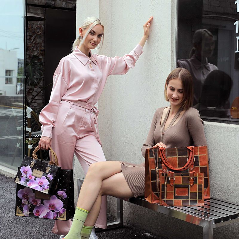彩色印花编织化妆品收纳袋防水耐磨服装购物袋外出便携覆膜礼品袋