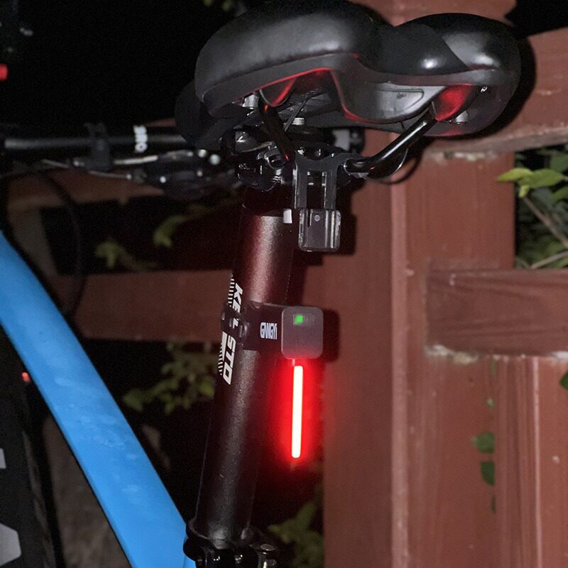 山地自行车夜行尾灯水滴流水灯公路车警示骑行装备单车夜骑灯配饰