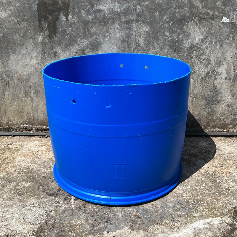 加厚圆形装鱼运输半截桶旧化工塑料桶打灰搅拌工地吊沙桶垃圾胶桶图片