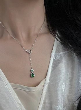 新中式绿葫芦项链女轻奢小众锁骨链高级感配饰2024新款爆款