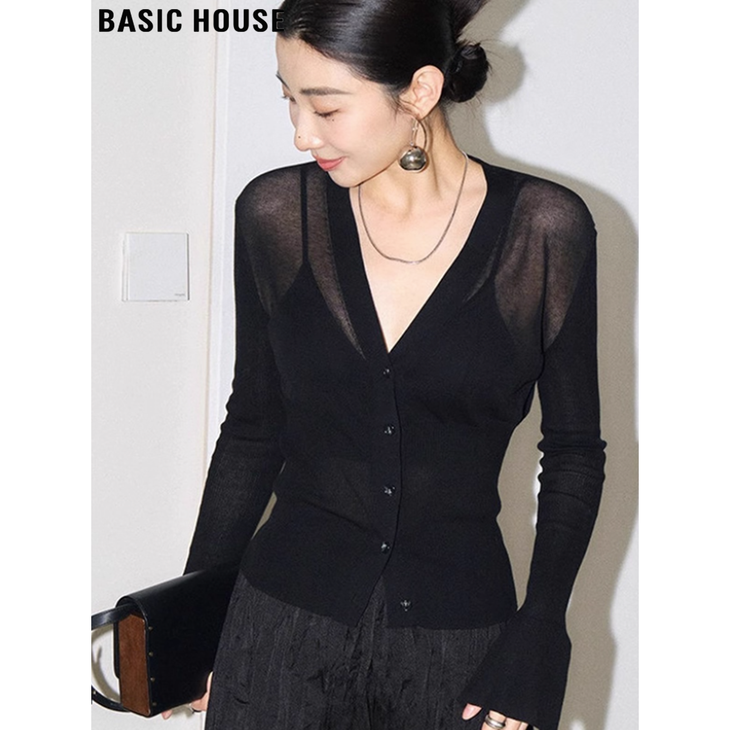 Basic House/百家好法式黑色V领长袖针织开衫女夏季薄款修身上衣